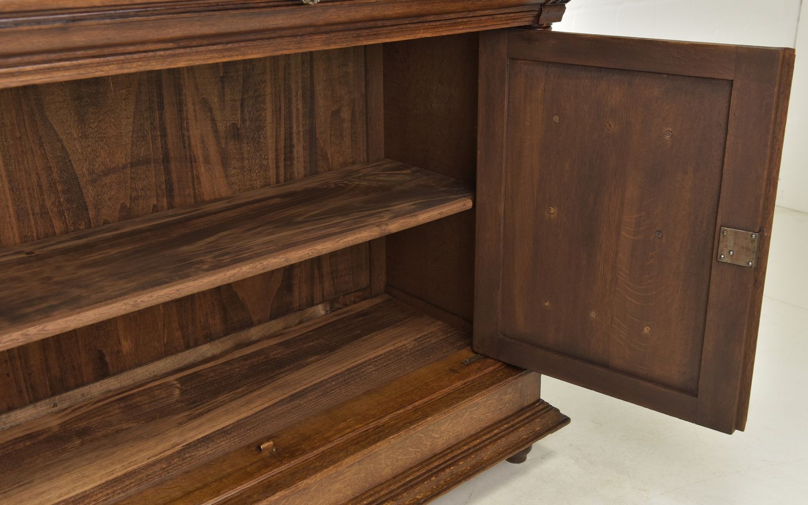 Antique! Restored Solid Oak Chest Of Drawers/Sideboard, Gründerzeit Style Cabinet photo 998.0