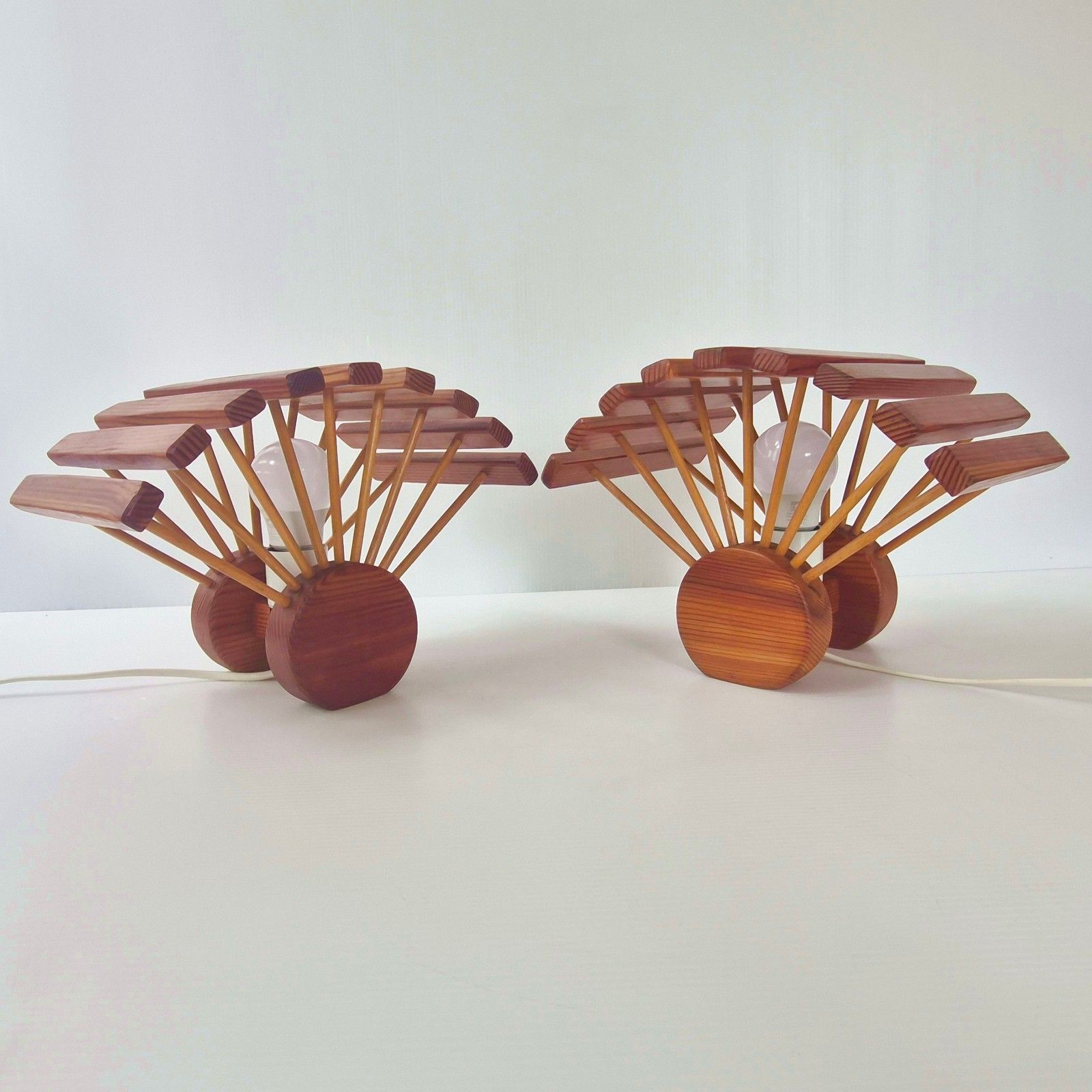 3911.0 Paire de lampes vintage Pierre Chapo en pin, forme d'éventail, années 1960 photo