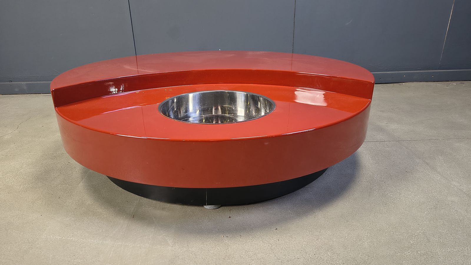 Vintage Revolving Coffee Table In Red Lacquer By Willy Rizzo, 1970s photo furniture