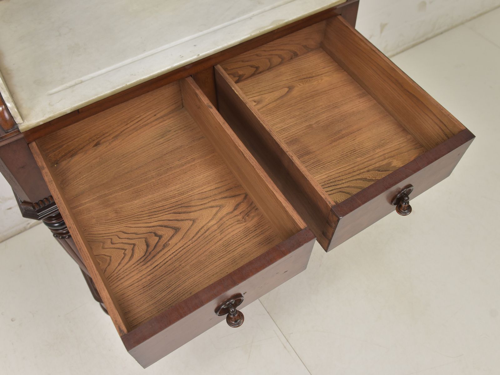 Antique! Mirrored Chest Of Drawers, Restored Mahogany; Vanity Unit, Louis Philippe Console photo 761.0