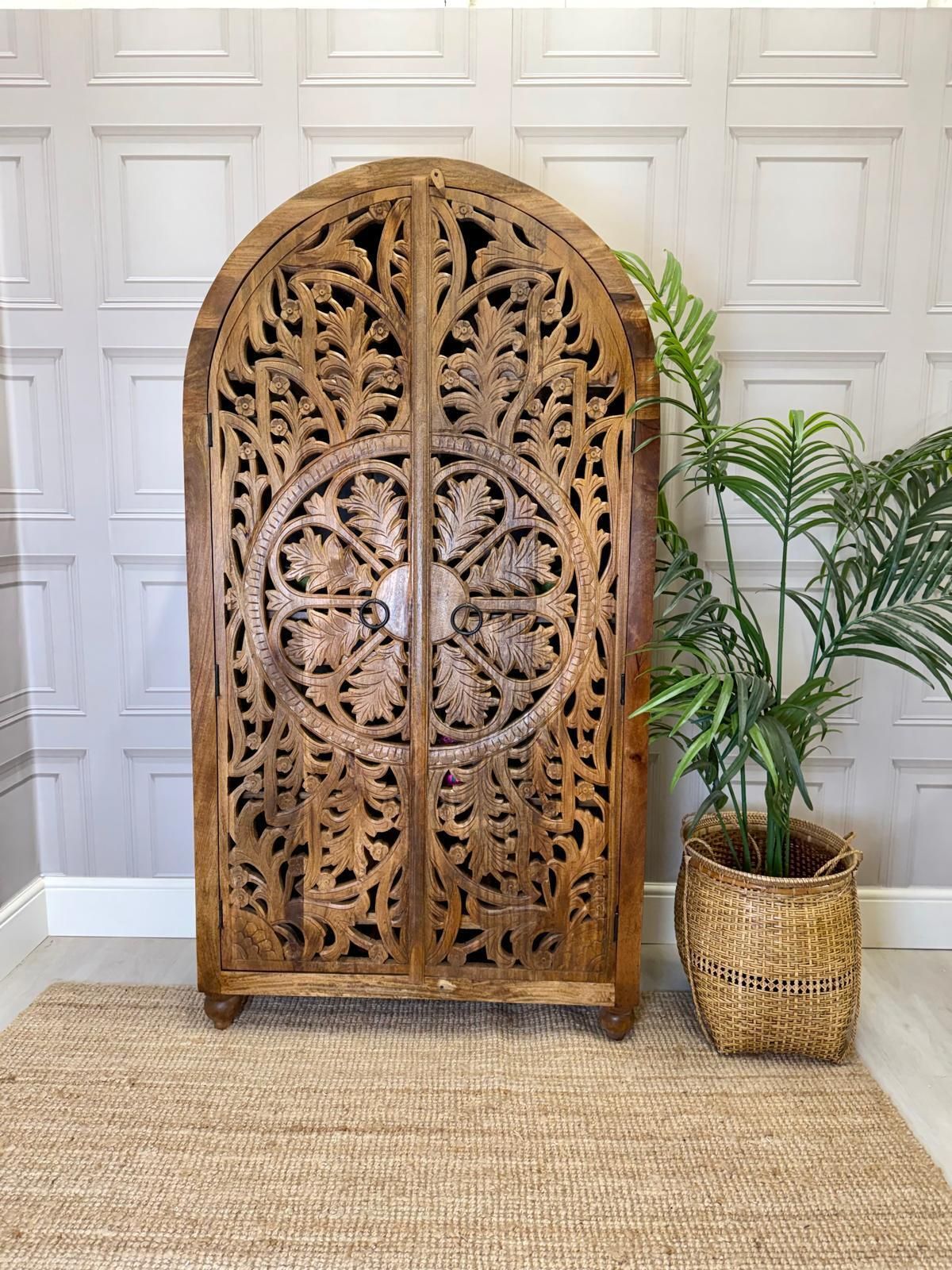 Arched Hand Carved Mango Wood Armoire – Floral Openwork Design In Natural Finish