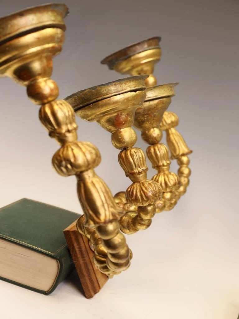 Rare And Important Pair Of Italian 18th Century Giltwood Four Arm Sconces photo for sale
