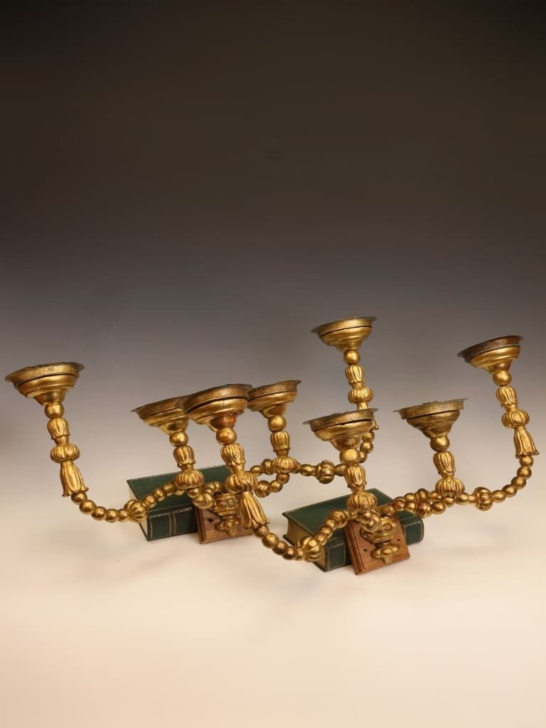 Rare And Important Pair Of Italian 18th Century Giltwood Four Arm Sconces photo Home Decor