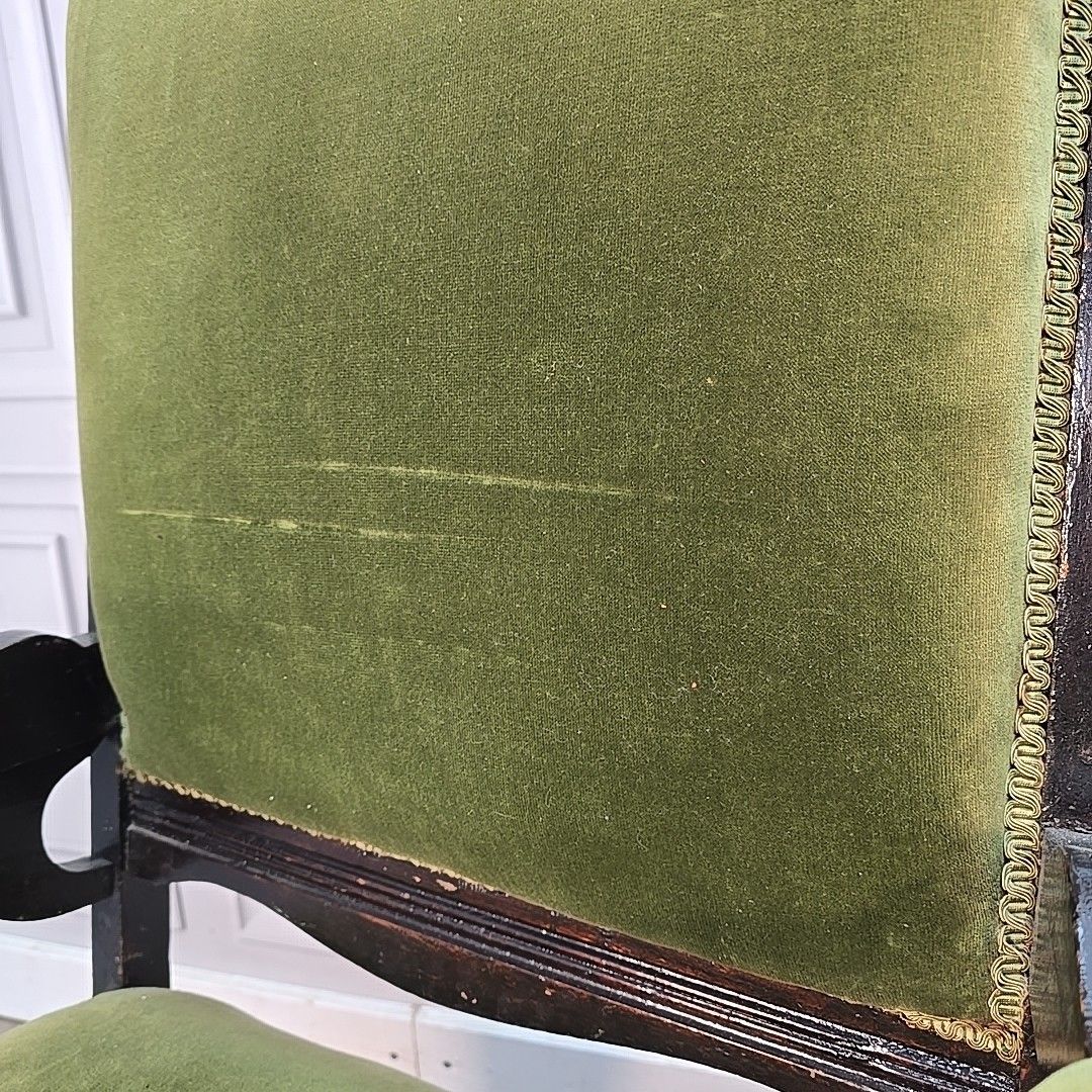 photo vintage Antique Armchair Carved Wood Upholstered Elbow Chair Castors Victorian Vintage