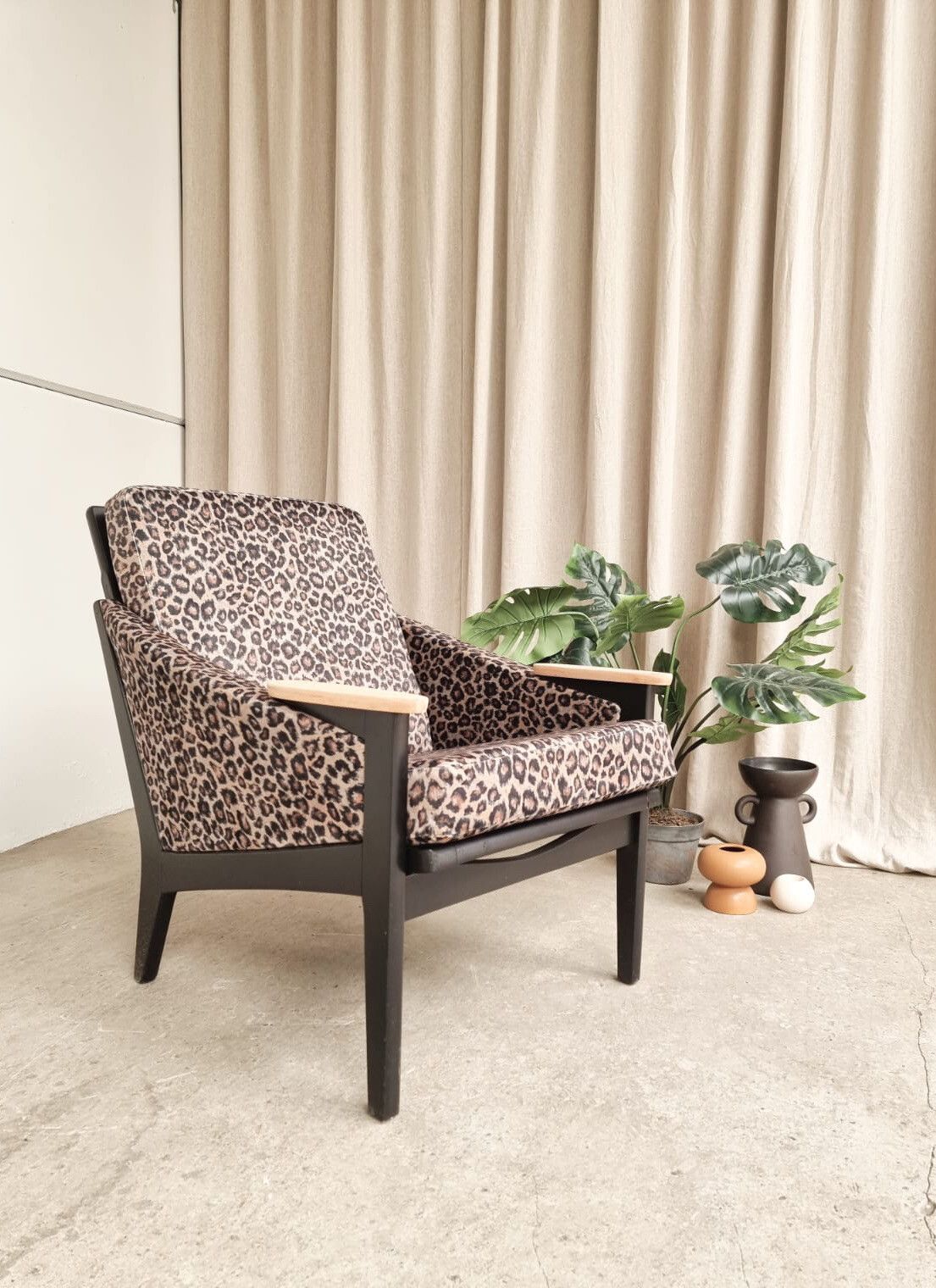 Vtg Mid Century Reupholstered Stonehill Chair Armchair Danish Italian Retro R202
