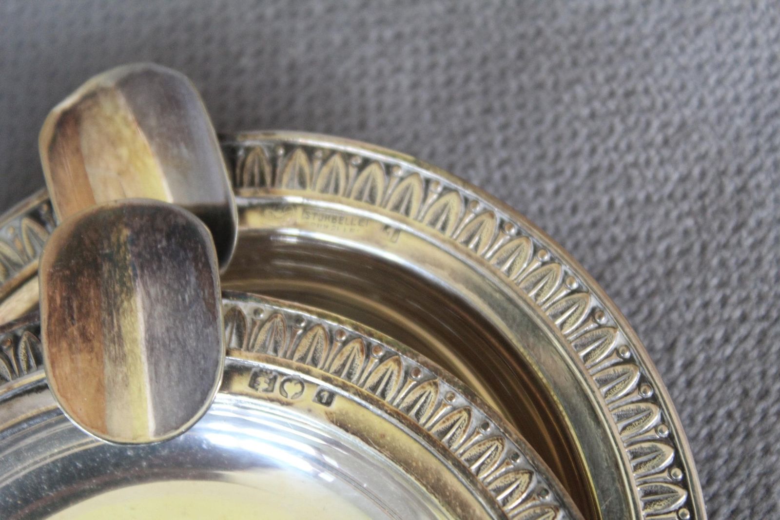 Set Van 4 Kleine Vintage Verzilverde Schaaltjes En Asbakjes, één Sturbelle, 3 Sivar Delheid Brussel België, Hoge Kwaliteit Nr. 1, Louis XVI Ontwerp photo vinterior
