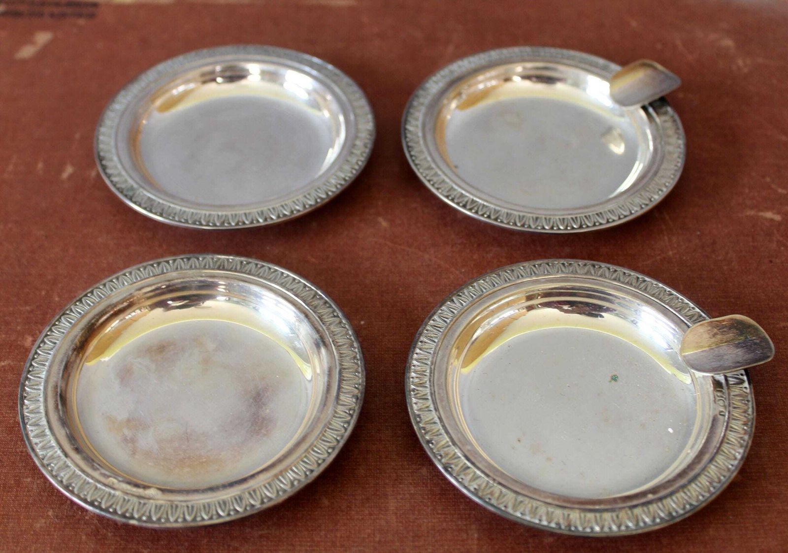 Set Van 4 Kleine Vintage Verzilverde Schaaltjes En Asbakjes, één Sturbelle, 3 Sivar Delheid Brussel België, Hoge Kwaliteit Nr. 1, Louis XVI Ontwerp photo buy
