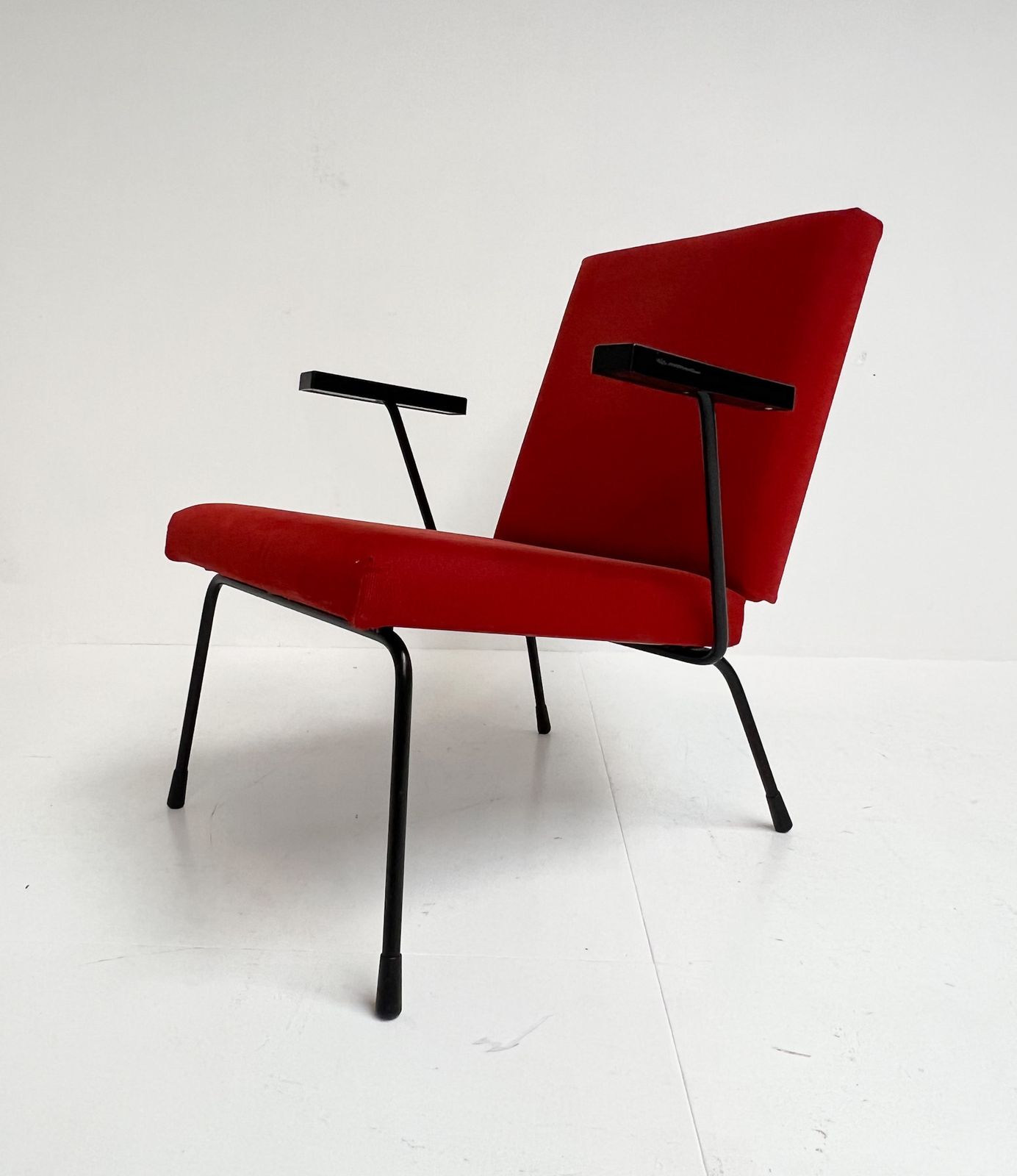 450.0 Gispen 1407 Armchair By Wim Rietveld, 1954 photo
