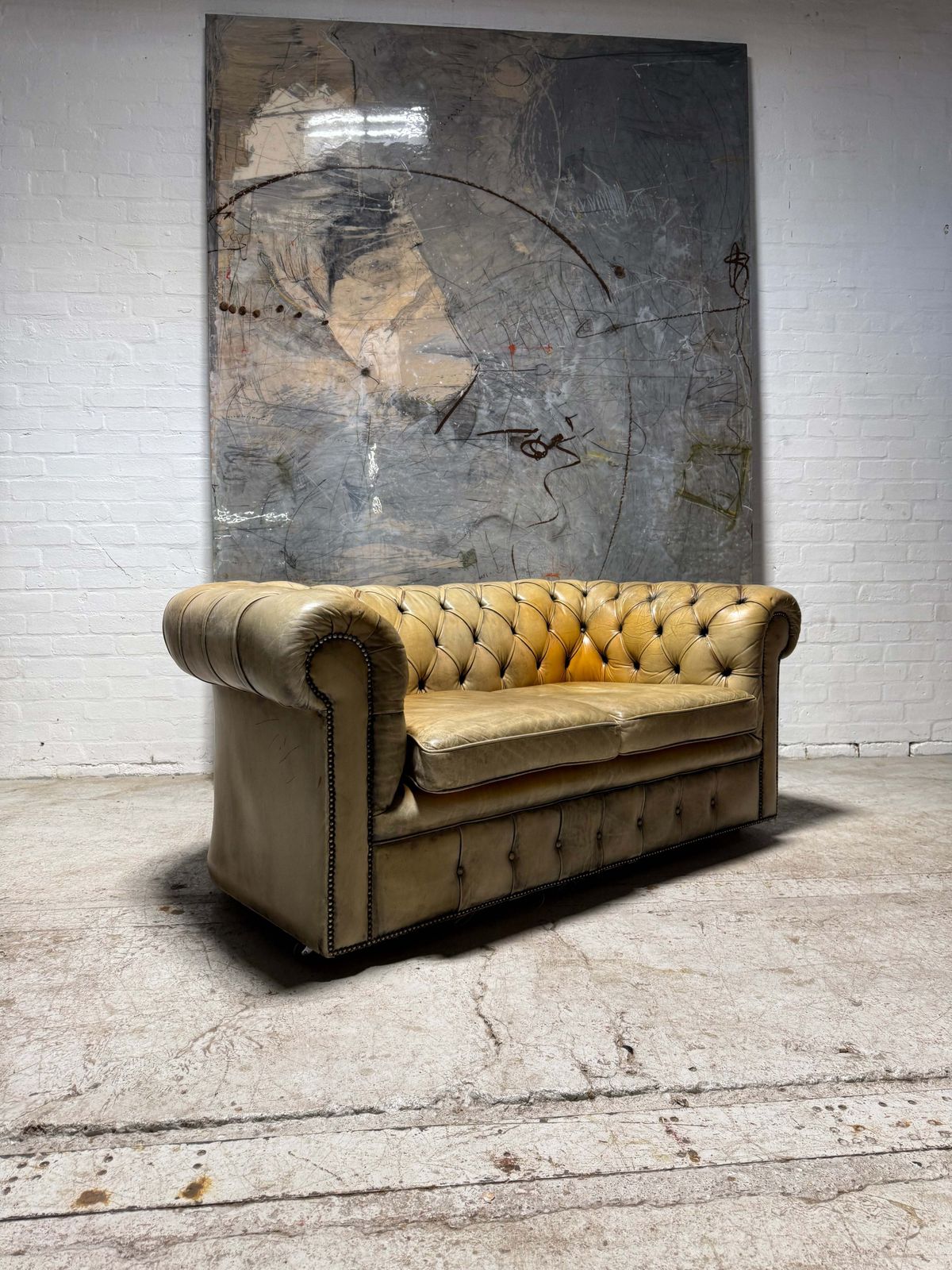Excellent Midc Leather 2 Seater Chesterfield Sofa In Faded Hand Dyed Tans photo furniture