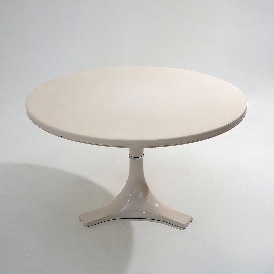Table With Central Leg By Ignazio Gardella For Kartell, 1970s photo 1950.0