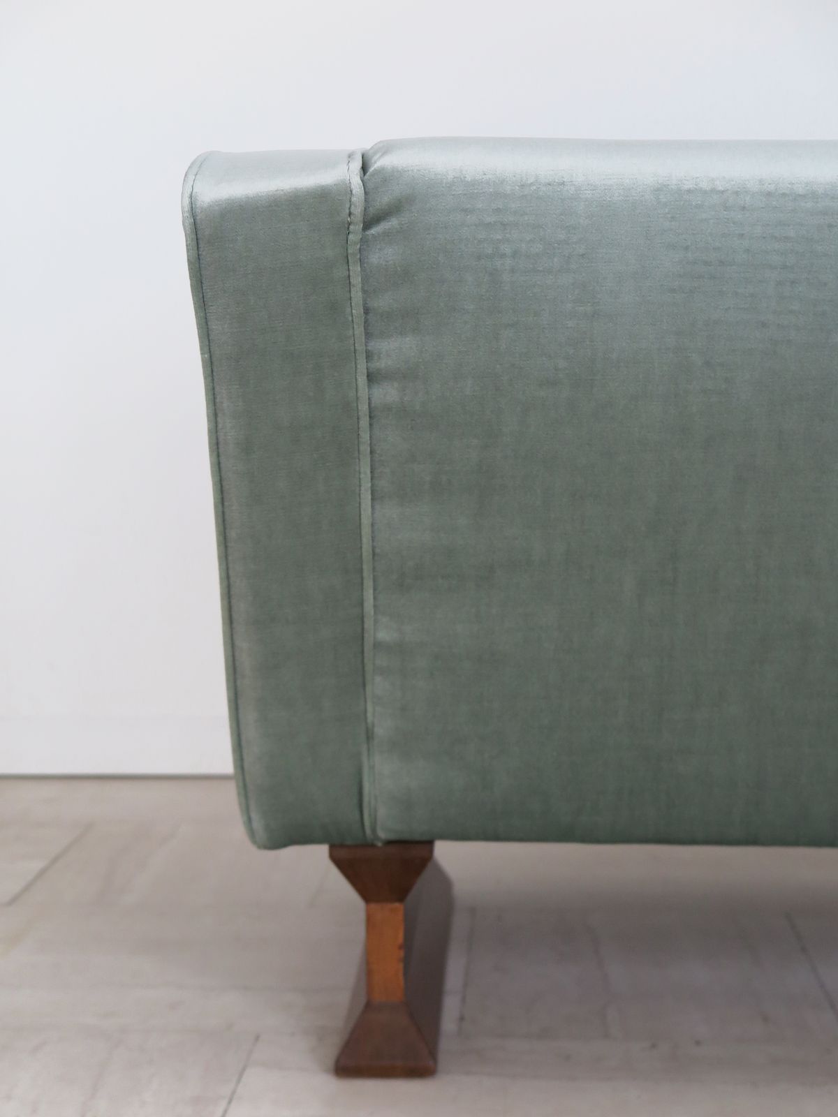 photo vinterior Franco Albini For Poggi Midcentury Velvet Two Seat Sofa, Italy 1960s
