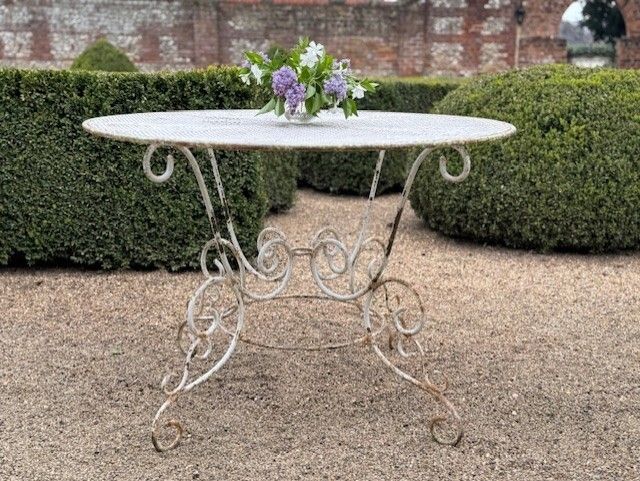 Set Of White Circular French Wrought Iron Garden Table & Four Matching Chairs photo furniture