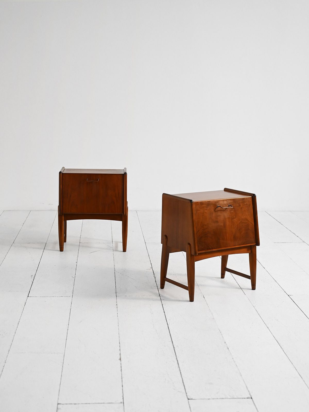 Tables de chevet en teck par A. Chr. Laursen, Danemark, années 1950 photo for sale