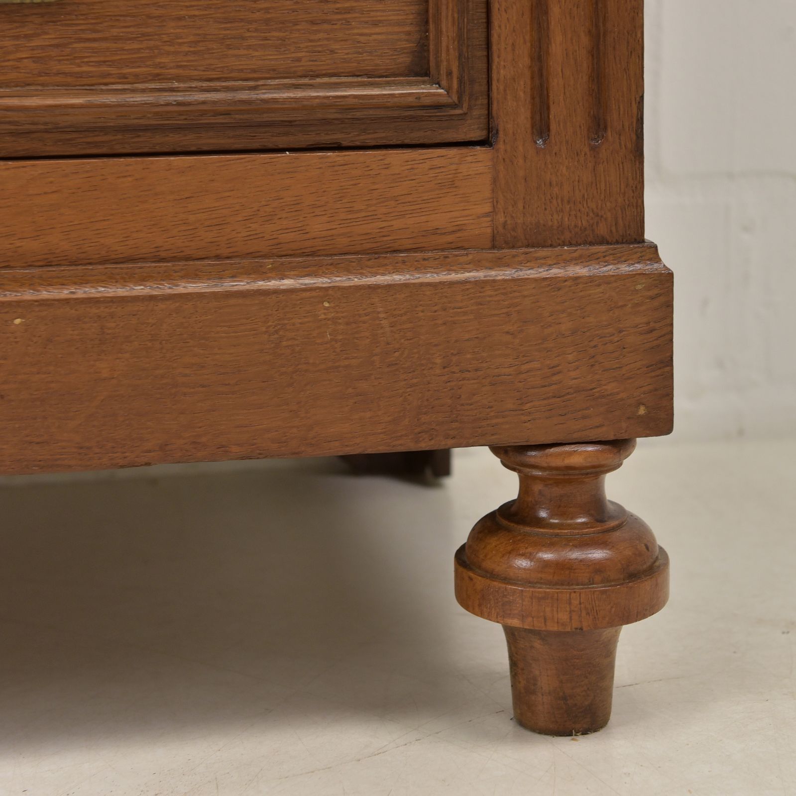 Antique! Small Restored Oak Chest Of Drawers, Gründerzeit Style. photo vintage