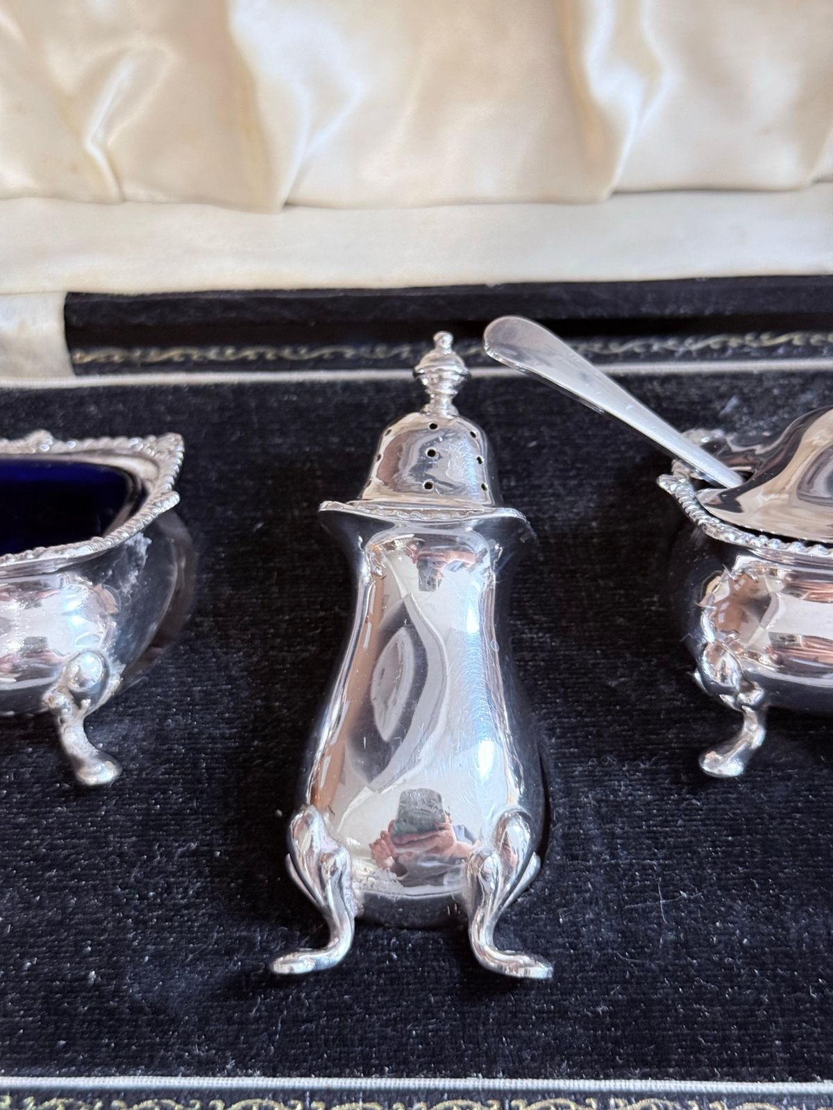 Sterling Silver Condiment Set In Case Blue Glass Salt, Mustard & Pepper Shaker photo vintage