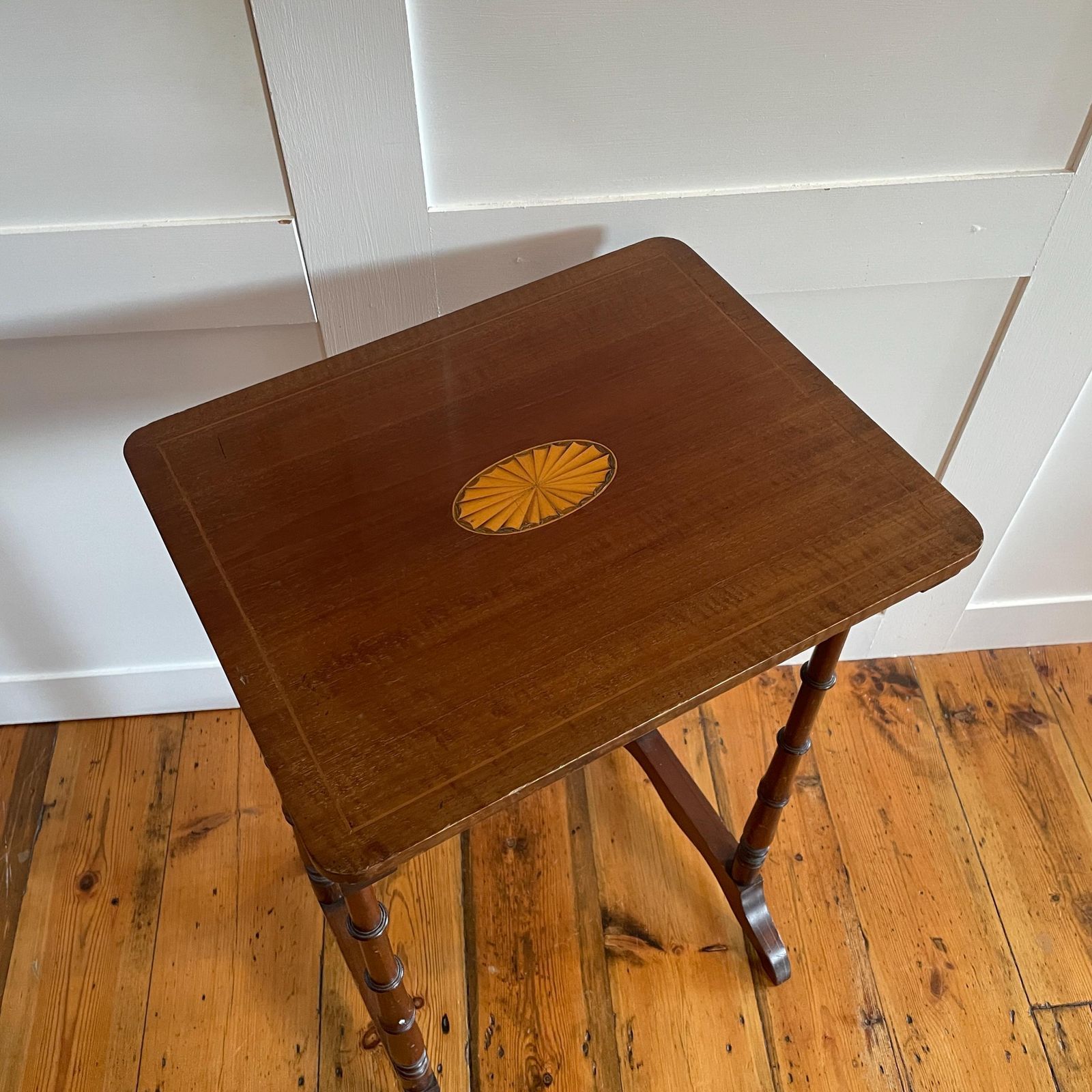 Edwardian Wood Side Table Inlay Top Turned Leg Plant Stand End Table Early Mid 20th Century Sheraton Revival photo for sale