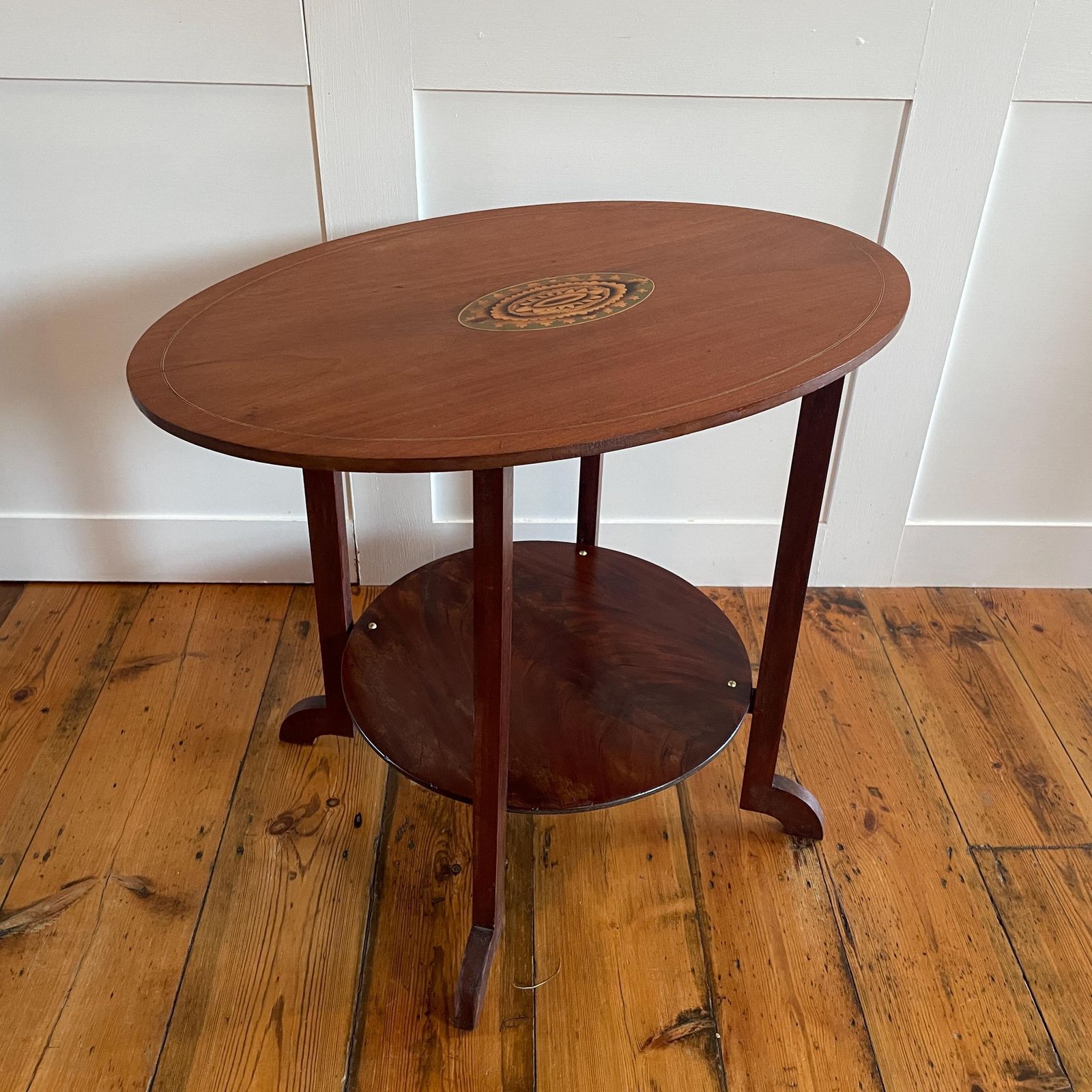 Vintage Oval Wood Side Table Inlay Medallion Plant Stand Mid Century End Table Edwardian Style Round photo 119.0
