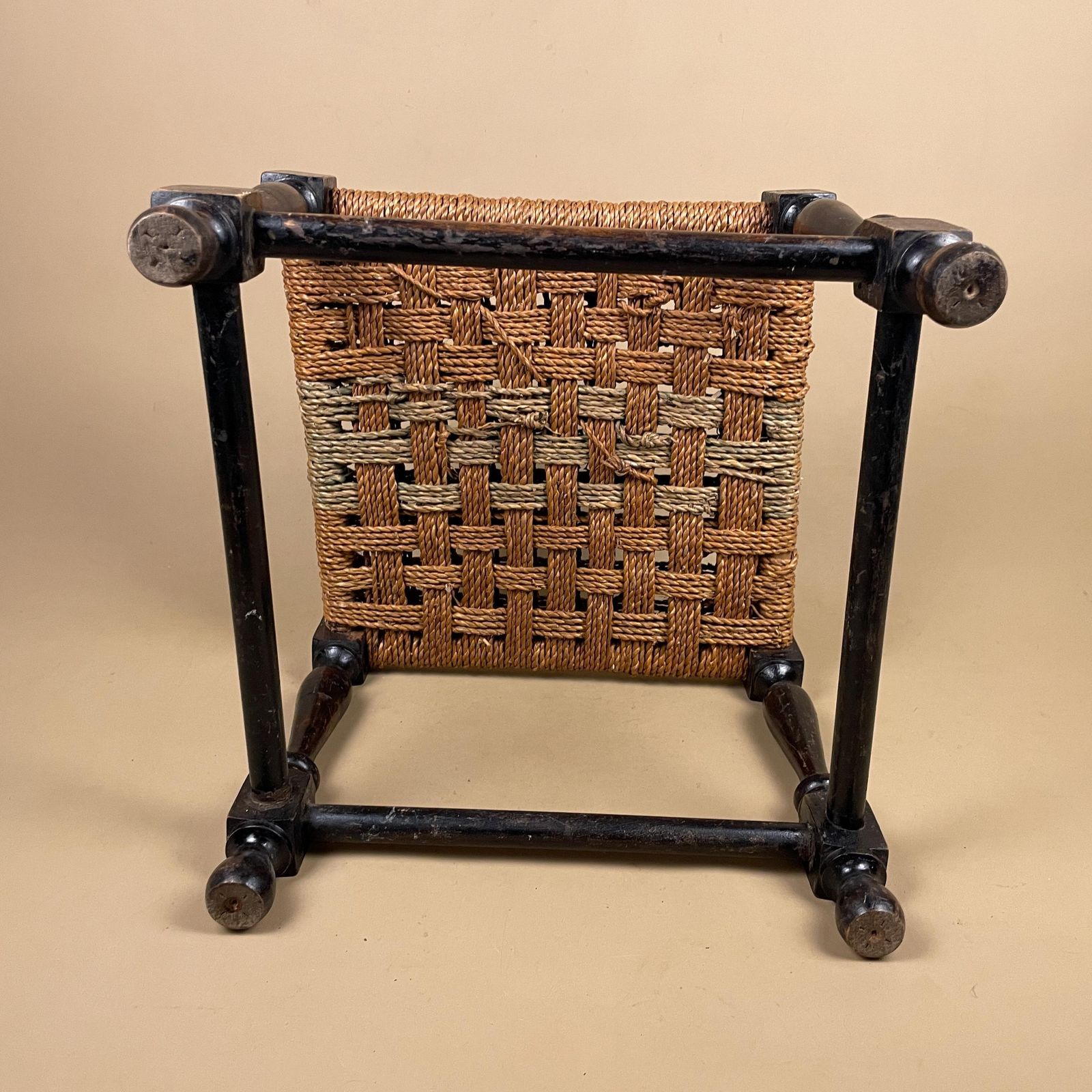 photo furniture Wooden Footstool Woven Top Cottage Furniture Brown String Foot Stool Antique Farmhouse Style Entryway Hallway Accent Decorative