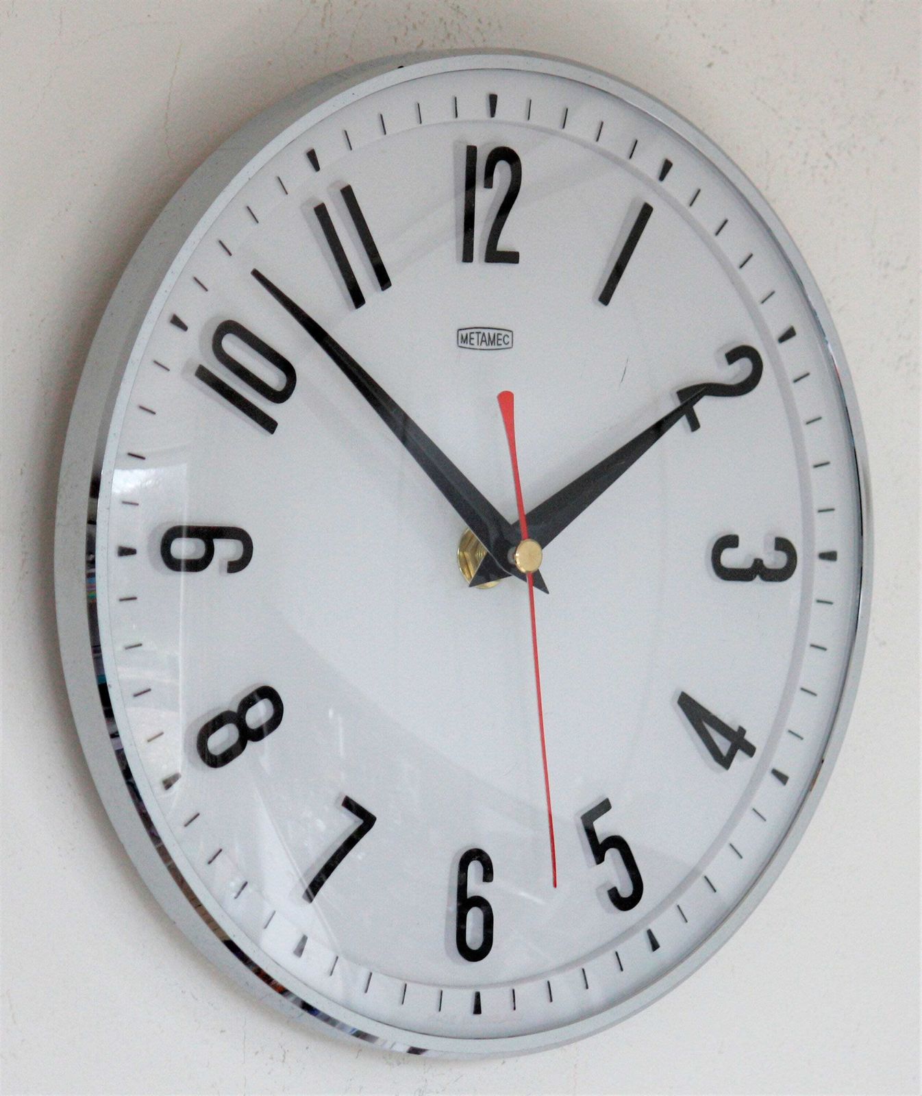 Metamec Wall Clock   Vintage 21cm White Retro Mid Century Clock Gift Kitchen Clock Off The Wall Clocks photo furniture