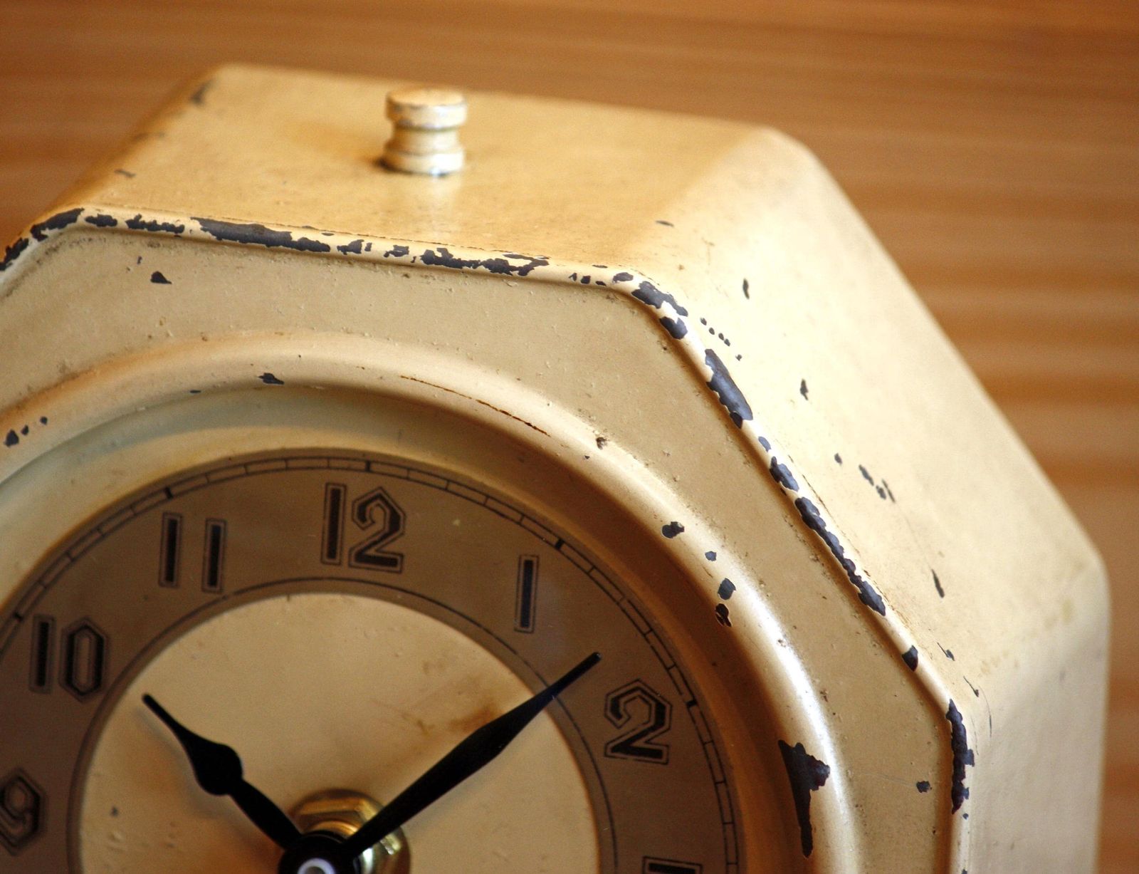 Vintage Timlec Mantel Clock   14cm Metal Retro Mid Century 1950s Industrial Desk Clock Off The Wall Clocks photo for sale