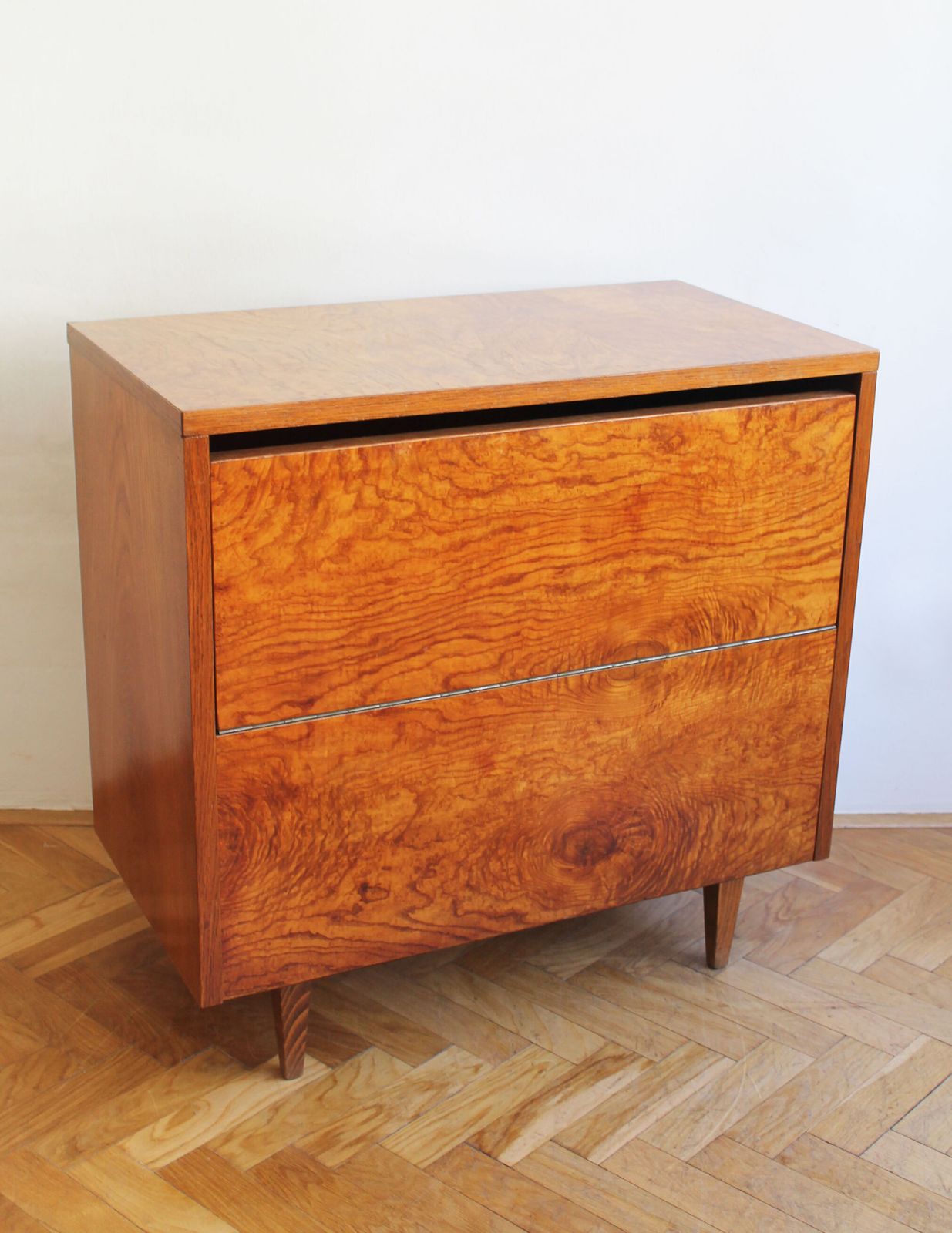 photo furniture 1950s Dresser