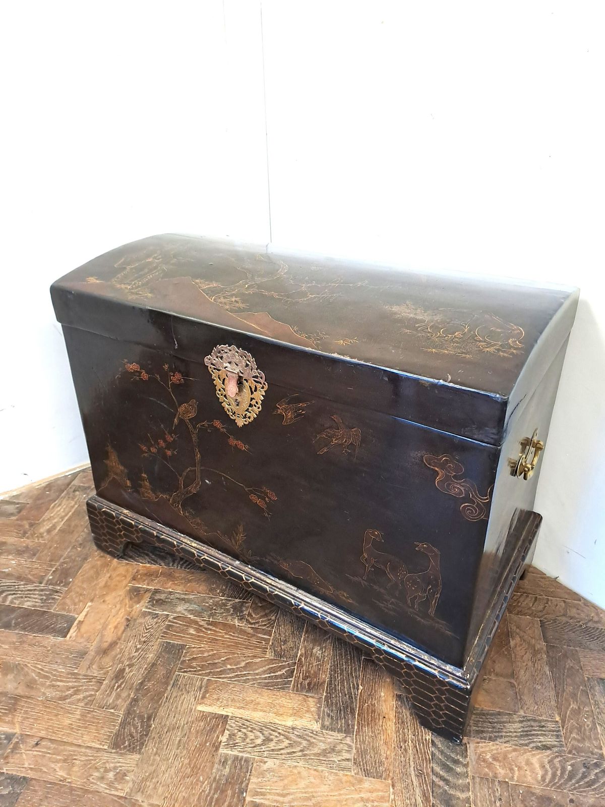1650.0 Japanese Black Lacquer Chest, 1900s photo