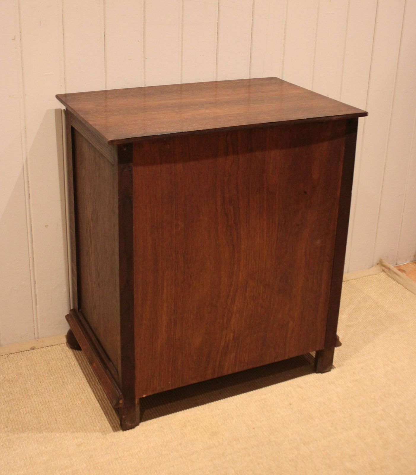 465.0 Small Oak Chest Of Drawers, 1920s photo