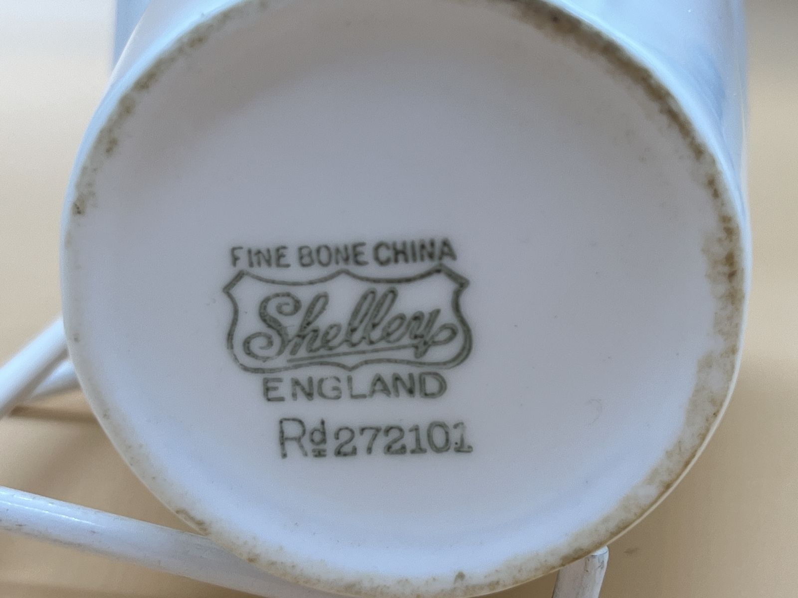 Vintage Shelley China Dainty White mok / beker. Ca. jaren 1950. photo 50.0