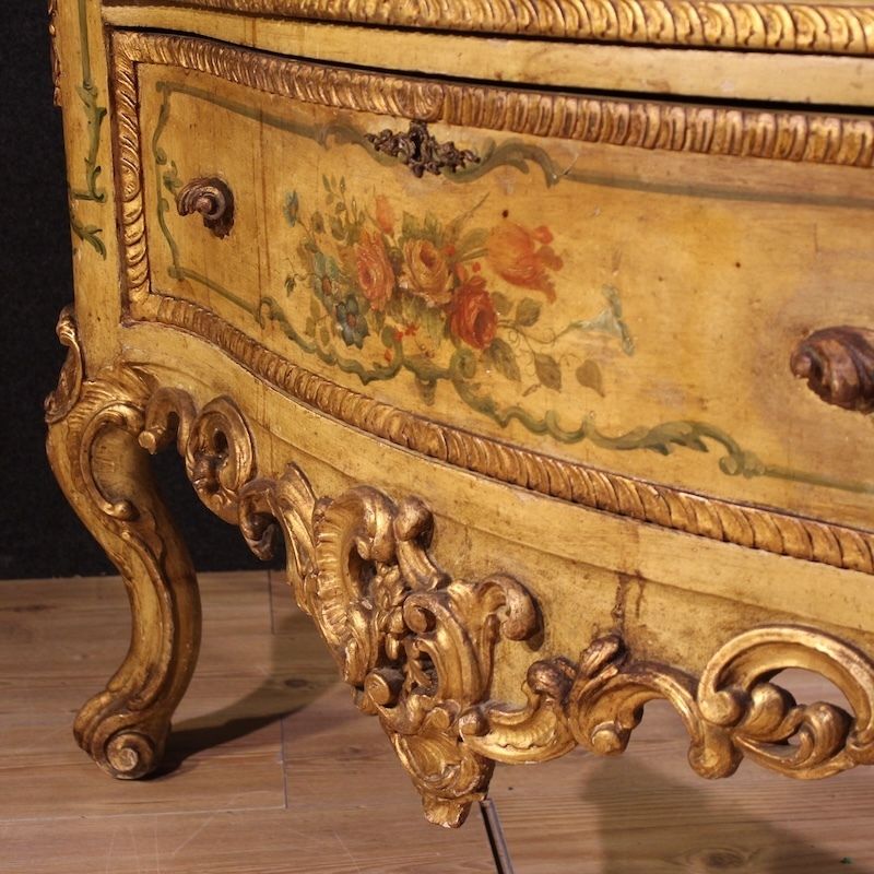 Mobilier Commode vénitienne de style Baroque, XXe siècle photo