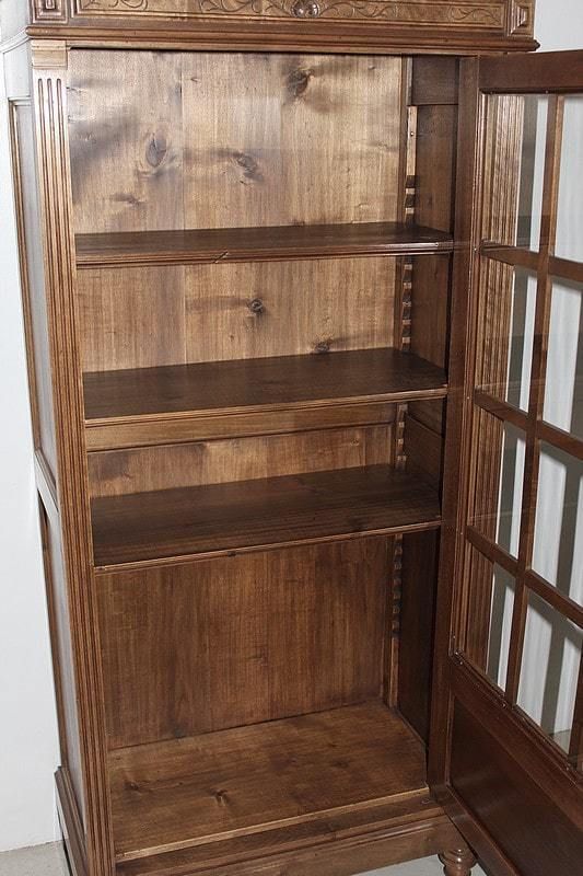 Showcase Walnut Early 20th photo Furniture