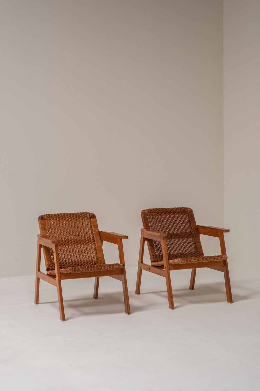 Pair Of Italian Wicker Lounge Chairs, 1970s photo 1415.0