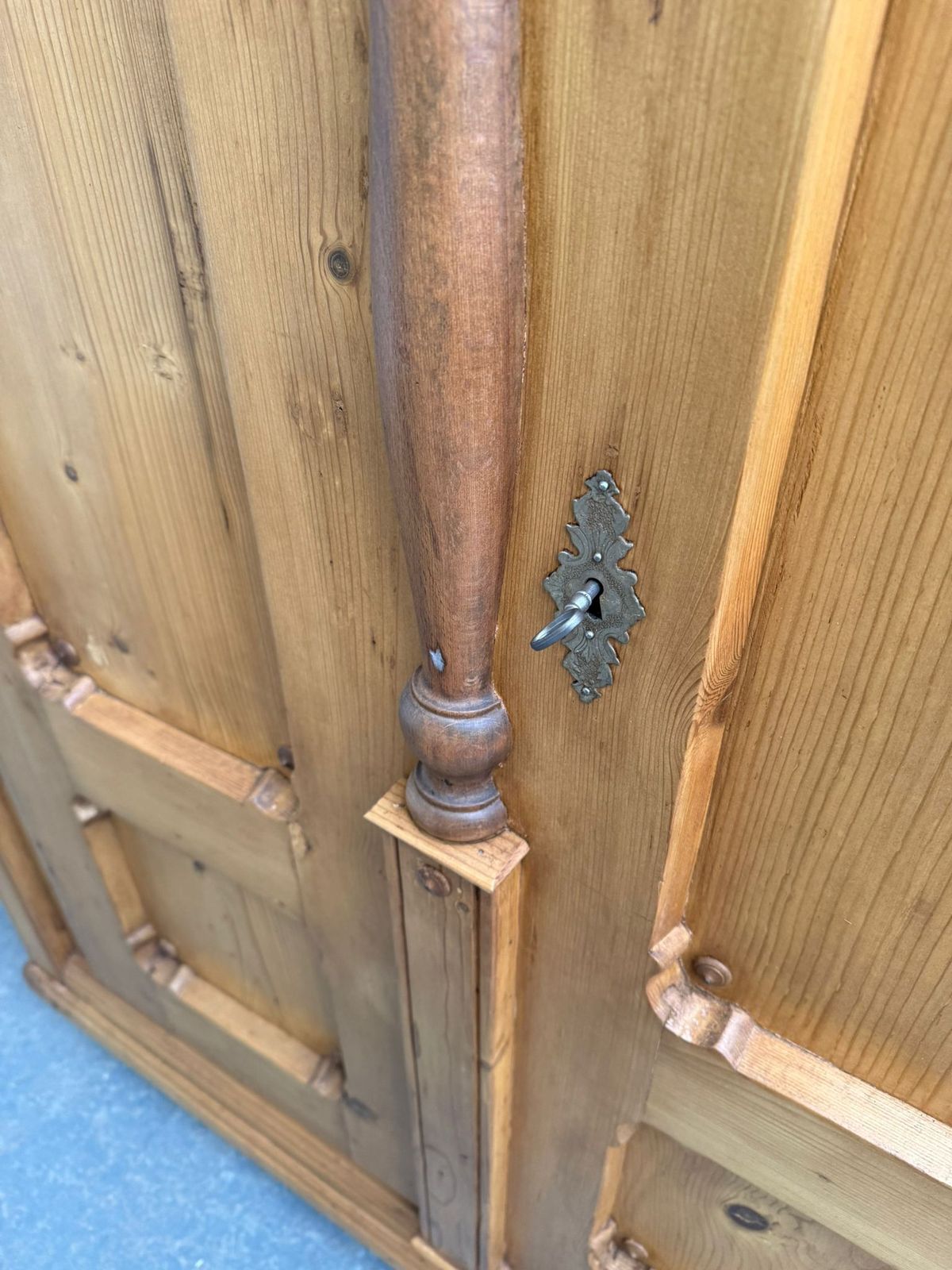 A Superb Waxed Genuine Hungarian Georgian 1 Piece Hall Wardrobe photo buy