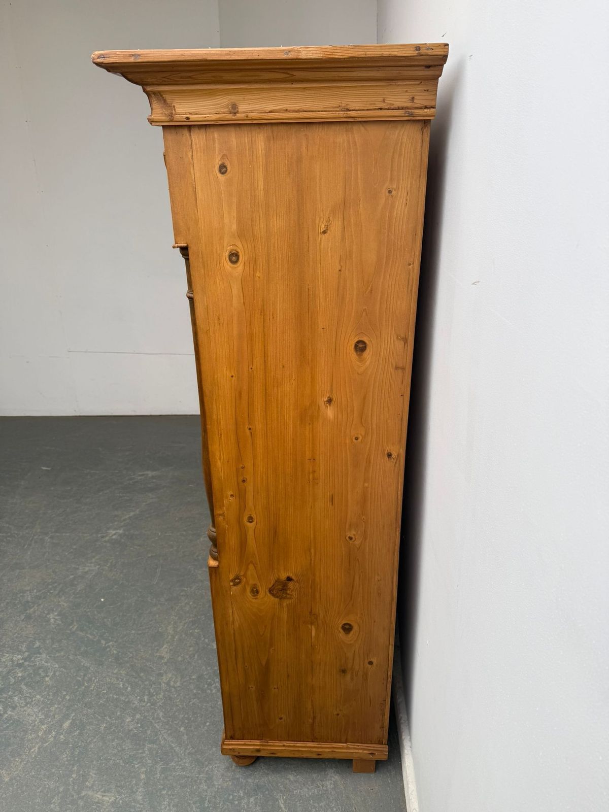 A Superb Waxed Genuine Hungarian Georgian 1 Piece Hall Wardrobe photo vintage