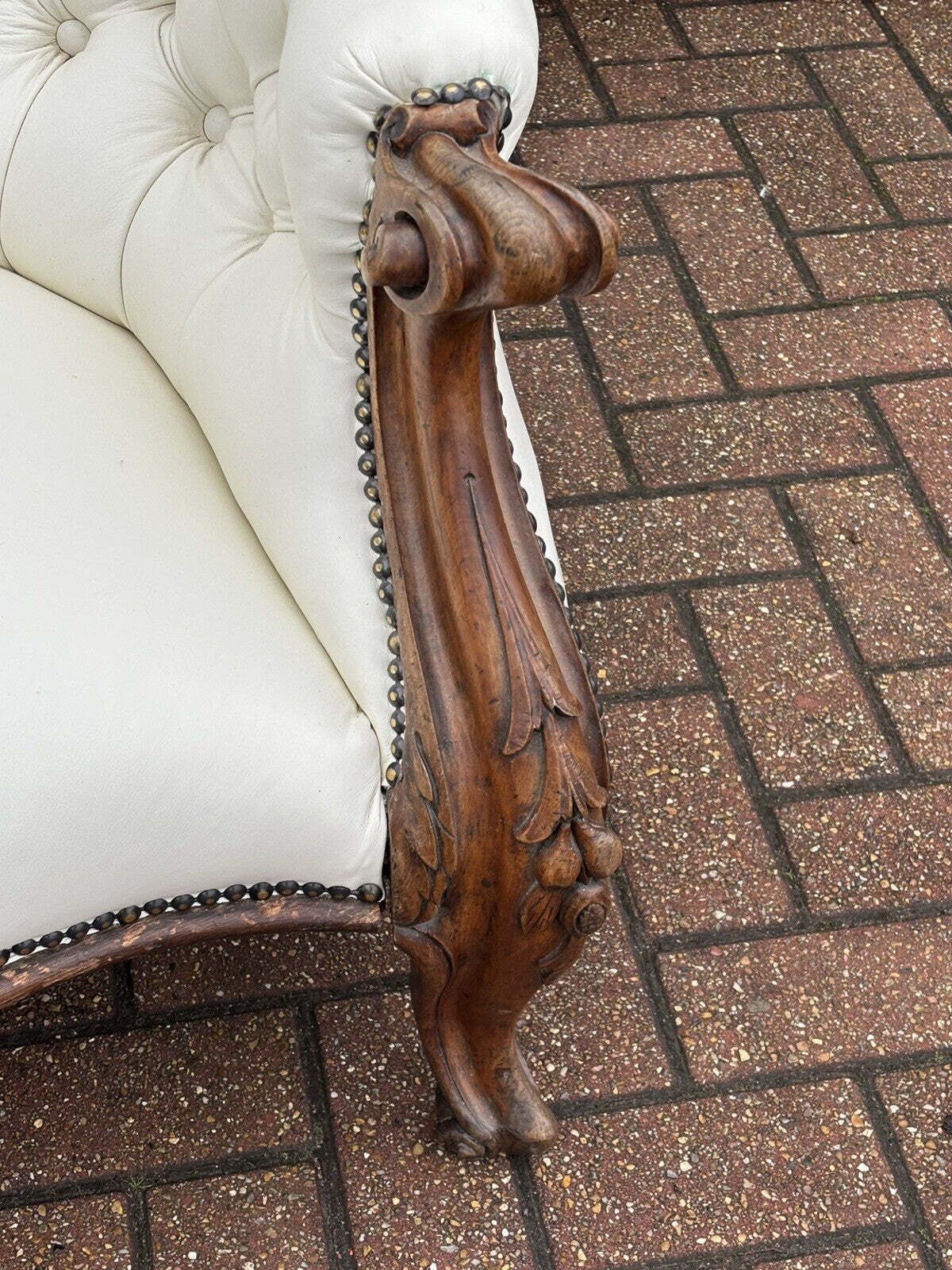 Victorian Sofa In White Leather, Walnut Show Frame, Cabriole Legs. photo 1608.0