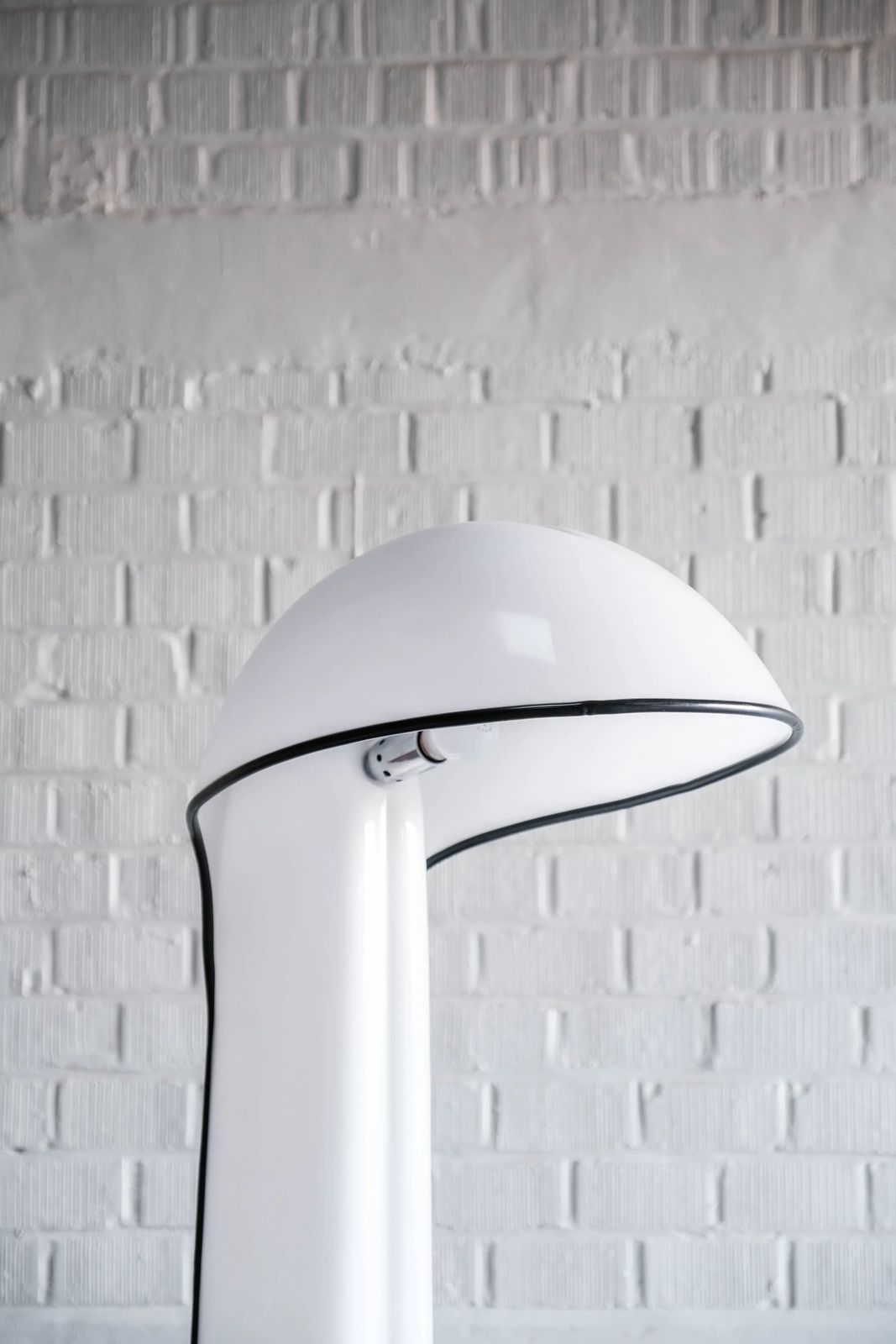Alba Floor Lamp For Guzzini By Ermanno Lampa & Sergio Brazzoli 70s photo furniture