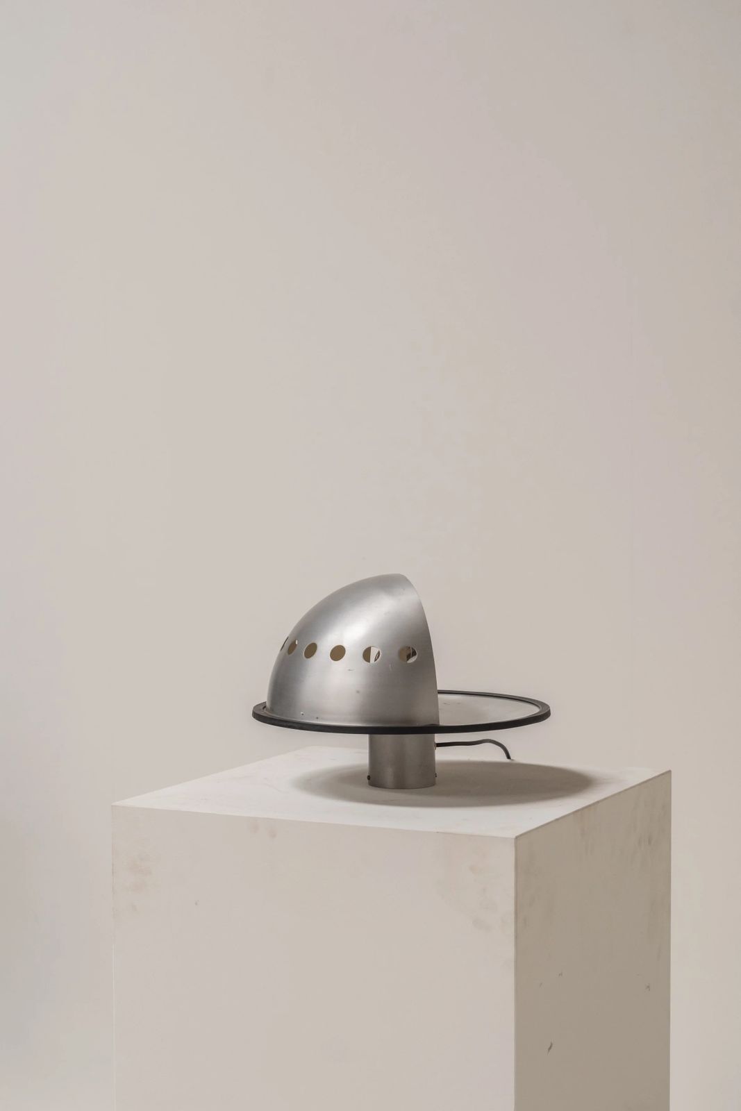 Sculptural Aluminum Table Lamp By P. Guzzetti For Lamperti, Italy 1973 photo furniture