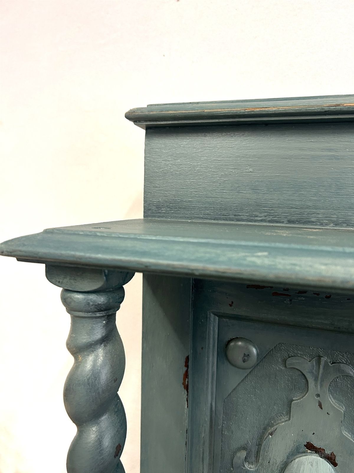 Antique Painted Oak Dresser With Barley Twist Columns, Mirror Back & Warner House–Lined Drawers photo vintage