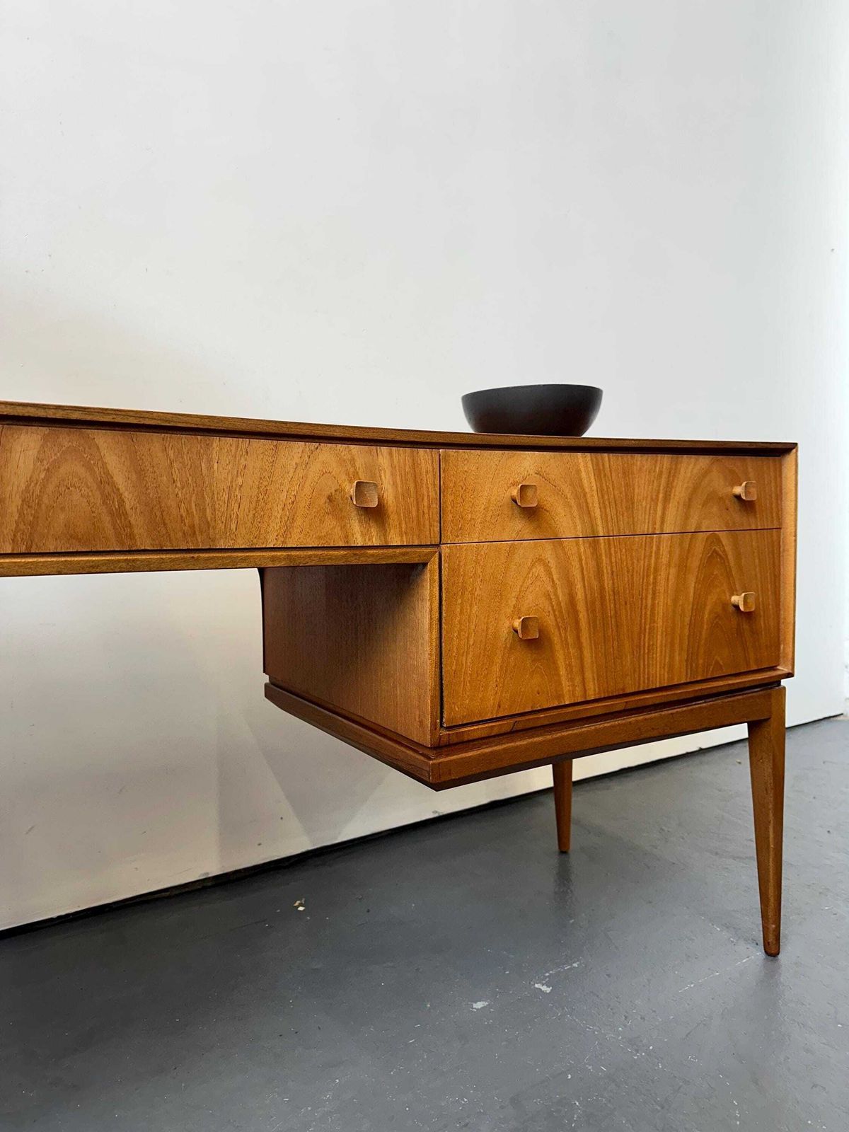 Vintage 1960s McIntosh Teak Desk. Danish Retro Mid Century photo Furniture