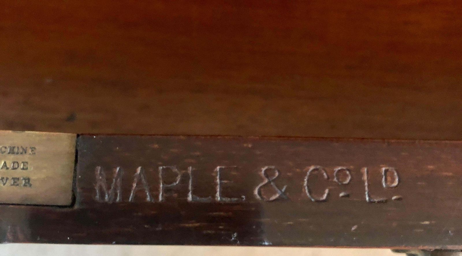 photo vintage Fine Quality Antique Victorian Freestanding Maple & Co. Inlaid Writing Desk