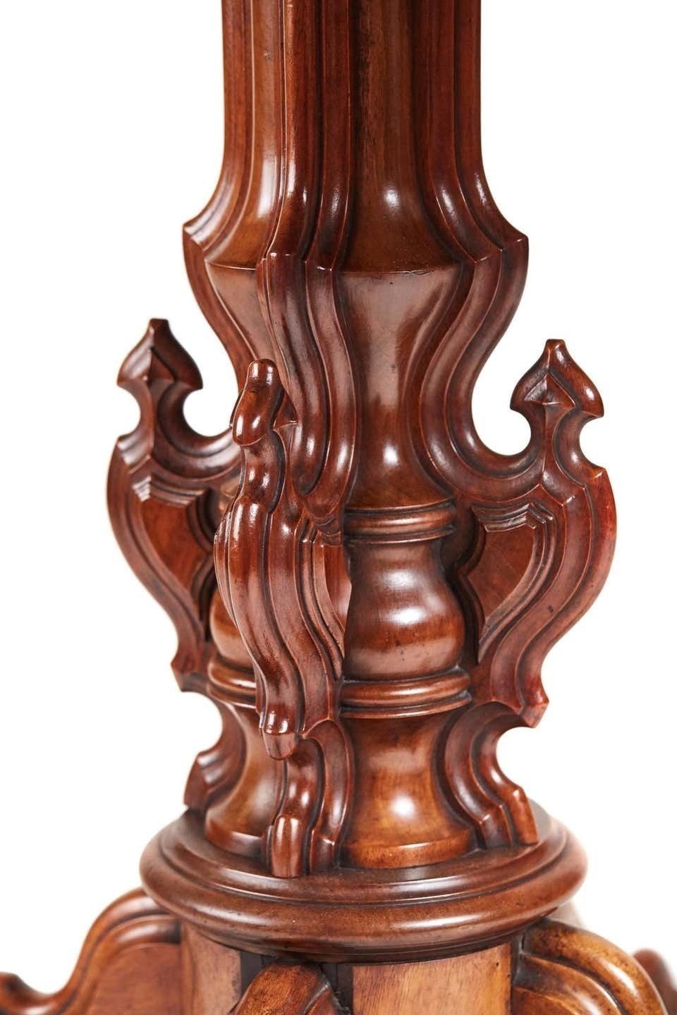 Fine Quality Antique Victorian Burr Walnut Tilt Top Centre Table, Circa 1850 photo vintage