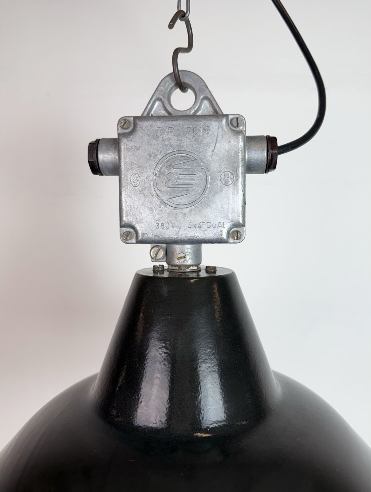Set Of 4 Industrial Black Enamel Pendant Lamps From Elektrosvit, 1960s, 49x photo Lighting