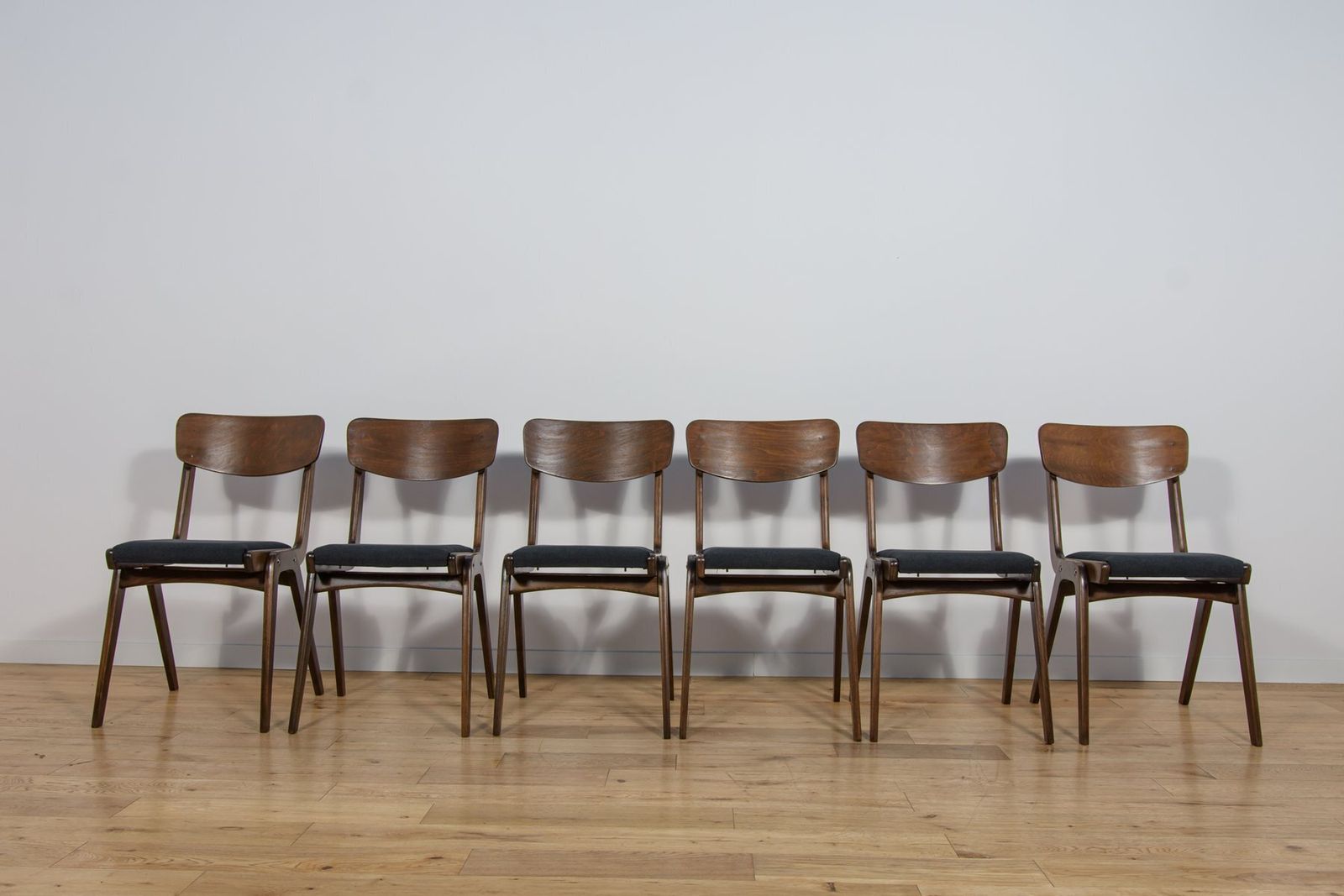 Boomerang Dining Chairs From Gościcńskie Furniture Fabryki, 1960s, Poland, Set Of 6 photo Furniture