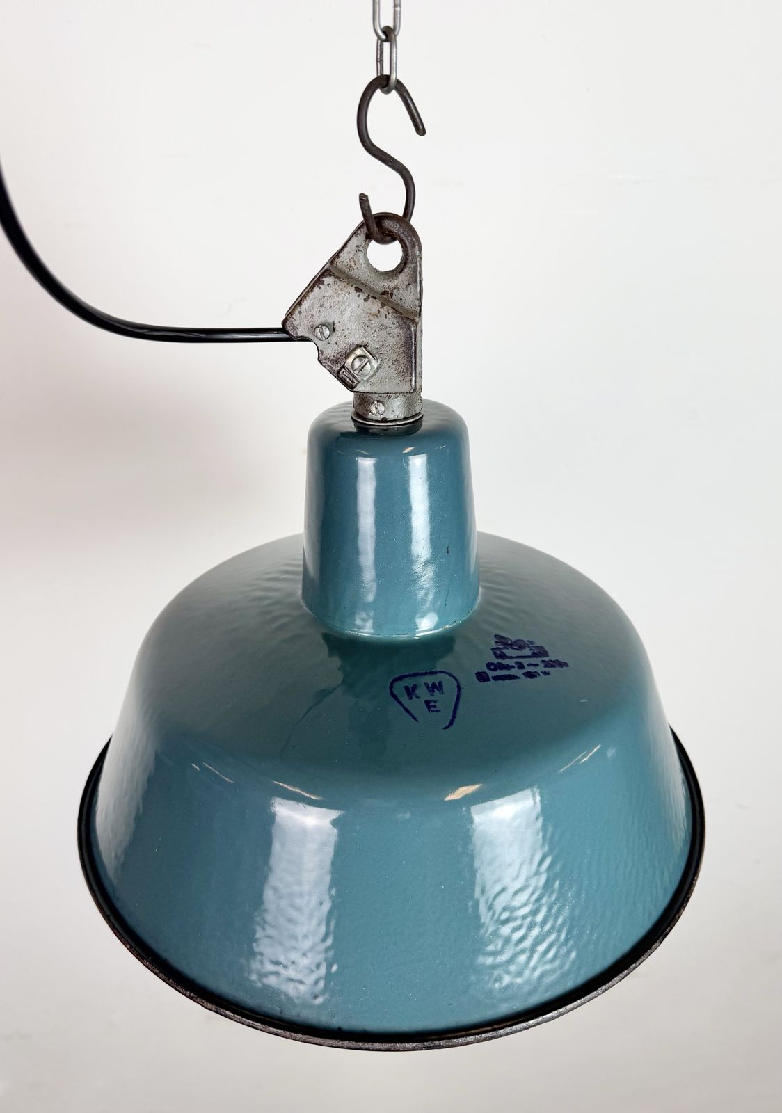 Industrial Petrol Enamel Factory Lamp With Cast Iron Top, 1960s, 10 X photo vinterior