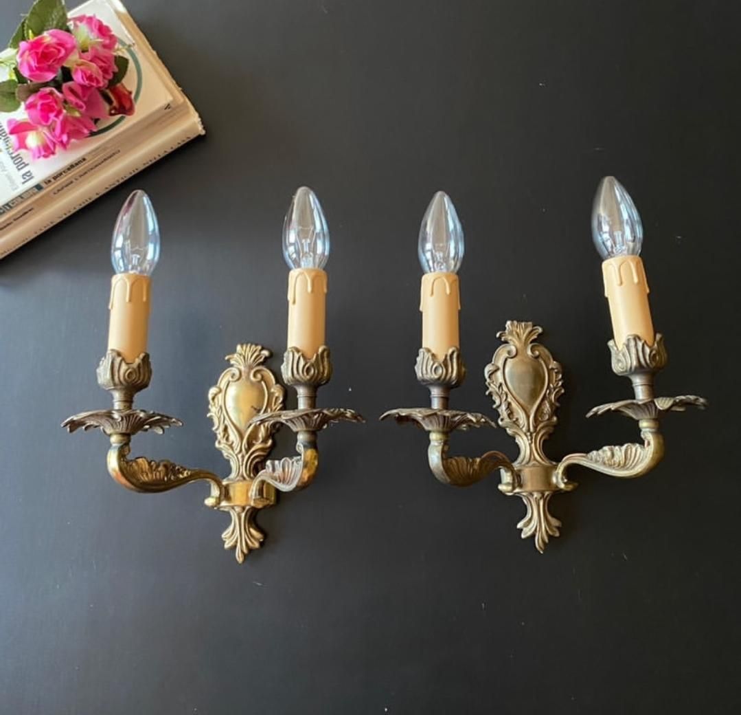 Duty Free Oven USA. Pair Of Antique Wall Lights