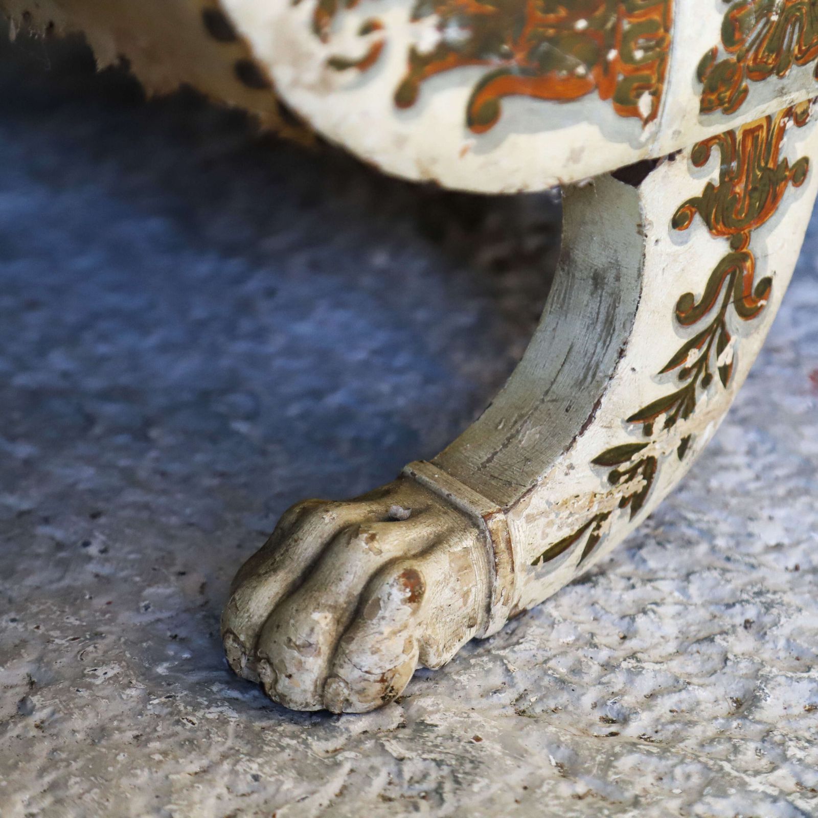 Original Condition 19th Century French Sofa Or Chaise   Lion Paw Feet, Restoration Piece photo vintage