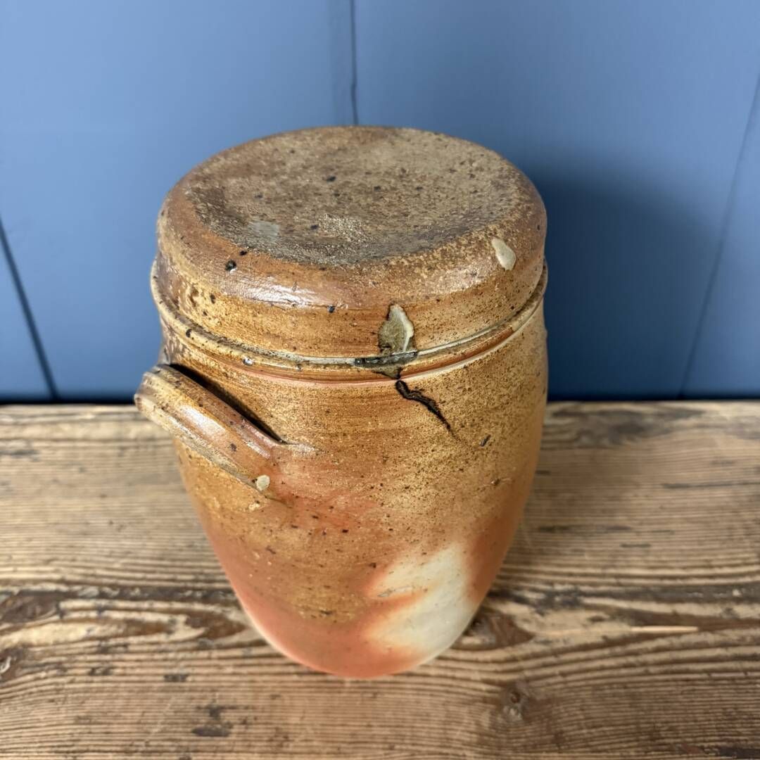 photo for sale Antiek Aardewerken Pot Met Deksel