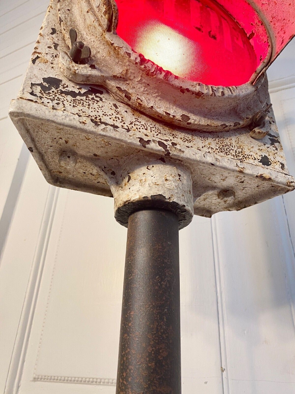 An Original Early Rare Single Stop Traffic Light By Revo Circa 1930s. photo vinterior