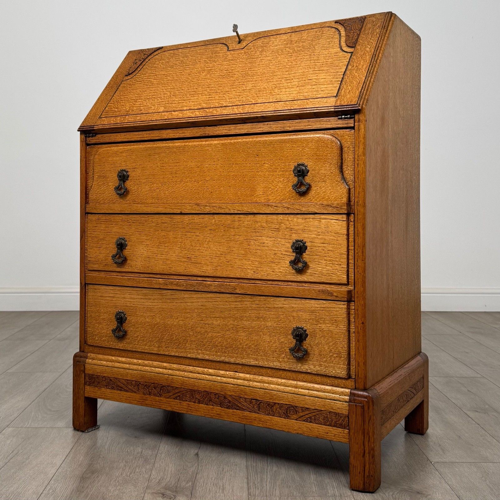 Antique 20th Century Art Deco Style Golden Oak Bureau ( Af 5497 ) photo for sale