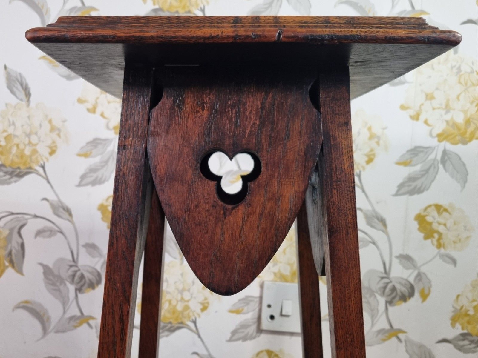 Antique Oak Arts And Crafts Plant Stand Torchere Dark Patina Lamp Side Table photo vinterior