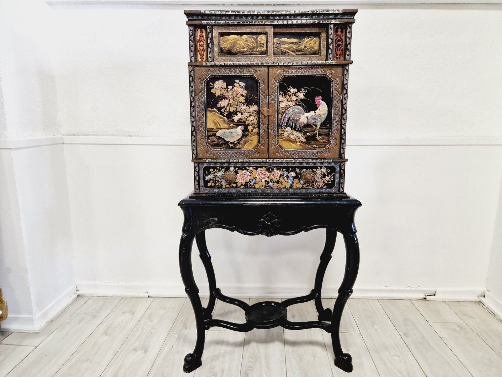 Antique Japanese Cabinet 19th Century Lacquered Mother Of Pearl 1850 photo Furniture